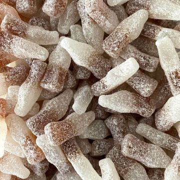 Geniet van de heerlijke vegan colaflesje snoep!